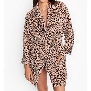 NEW Victoria's Secret Cozy Robe